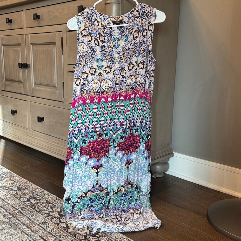 Colorful Sleeveless Patterned Dress
